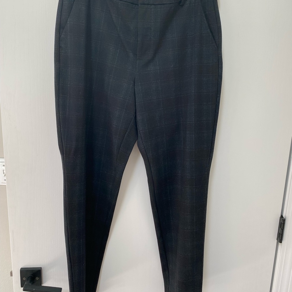 Women's Black Plaid Tailored Straight-leg Trousers
